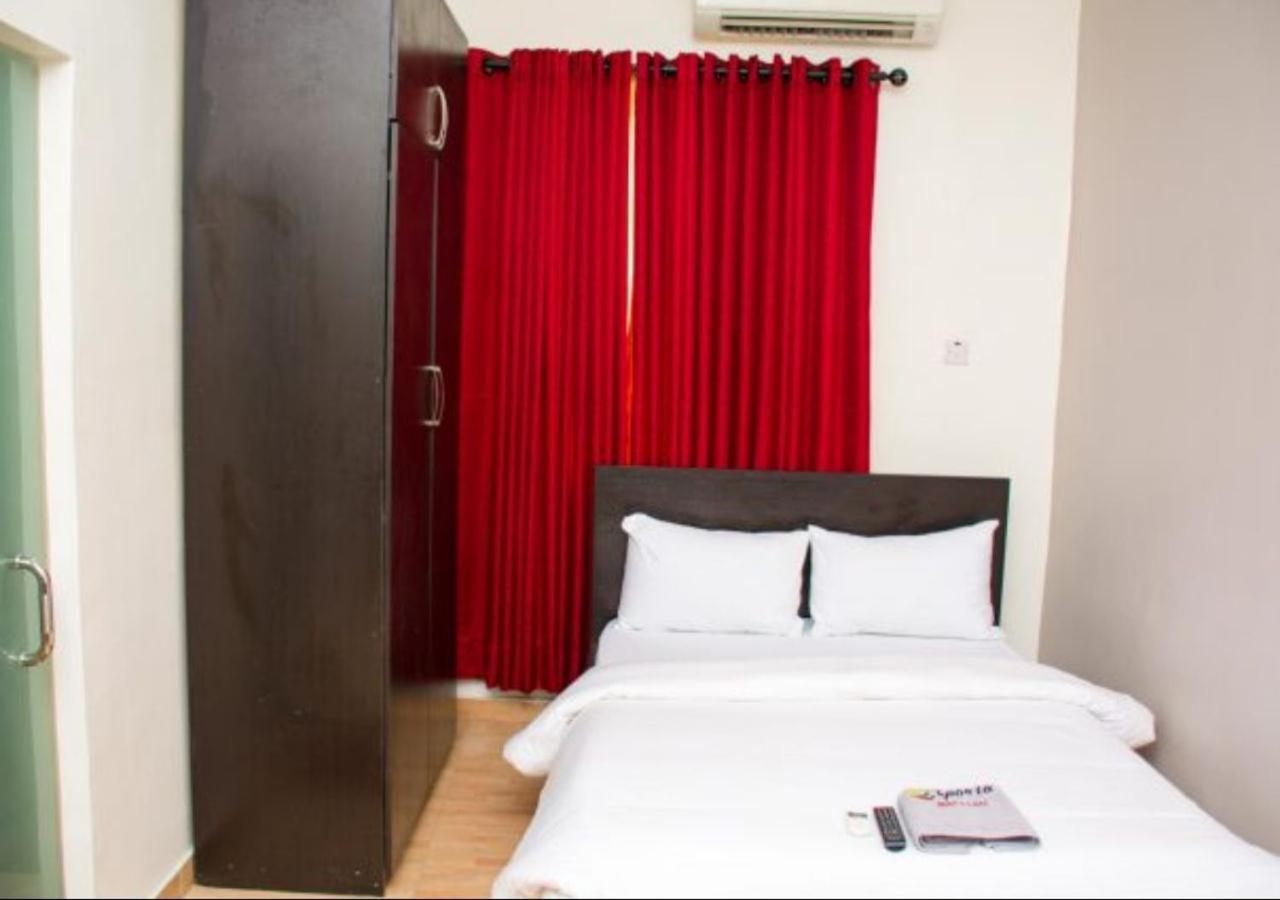 Esporta Suites Yaba Lagos Exterior photo